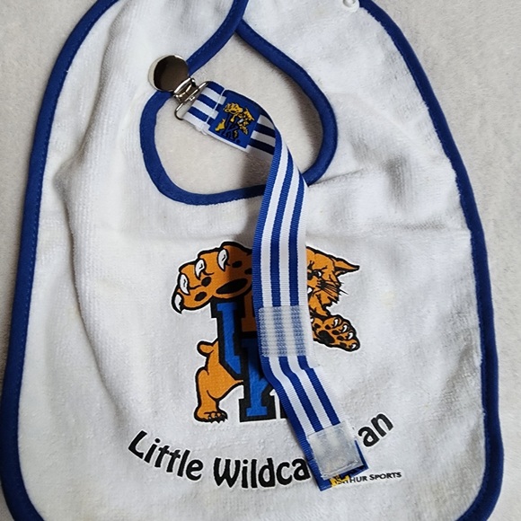 Bib - Picture 2 of 2